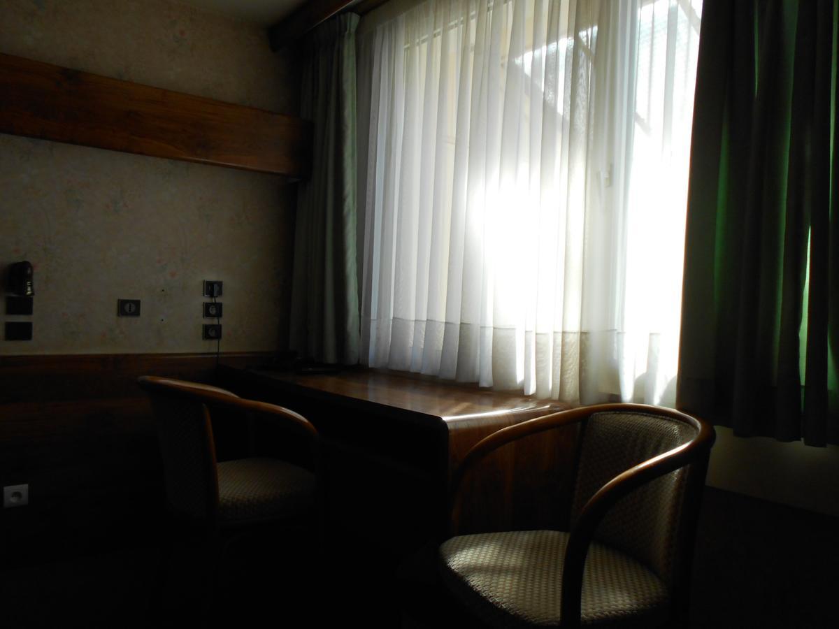 Audincourt Hotel Du Jura מראה חיצוני תמונה